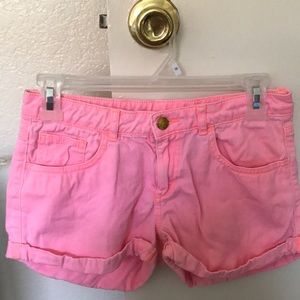Neon pink shorts from H&M